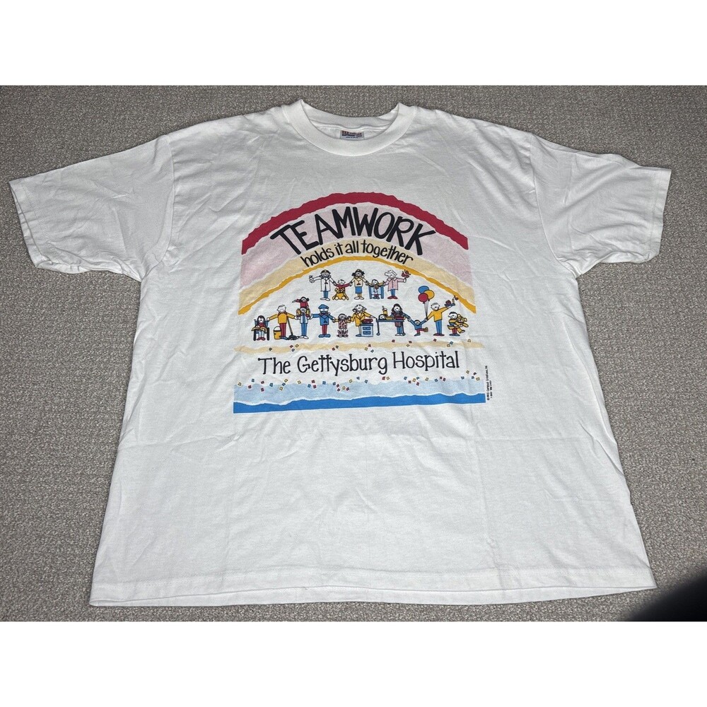 Vintage 1990s Gettysburg Hospital Teamwork Graphic T Shirt Hanes XL